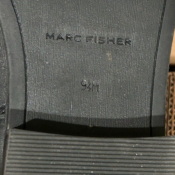 Marc Fisher Wide Calf Leather Riding Boots Buckle Side Zip Black Womens Size 9.5 - Picture 9 of 9